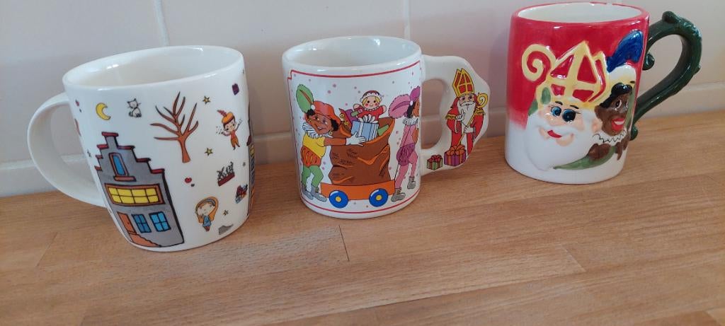 3 sinterklaas en zwarte piet mokken ., Ophalen of Verzenden