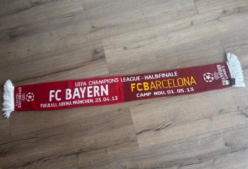 FC Bayern Barcelona sjaal, Ophalen of Verzenden, Zo goed als nieuw, Buitenlandse clubs, Vaantje of Sjaal