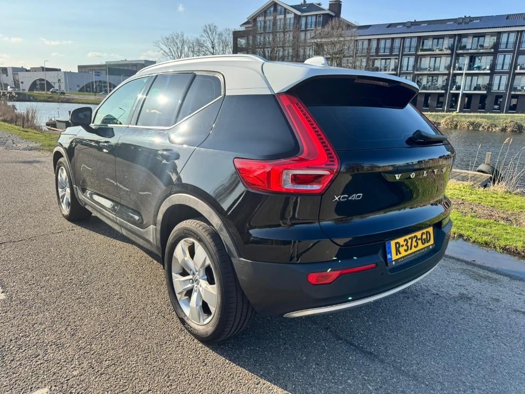 Volvo XC40 2.0 T4 190pk AUT8 PANO H&K Dealeronderhouden, Auto's, 1800 kg, Euro 6, 1969 cc, USB