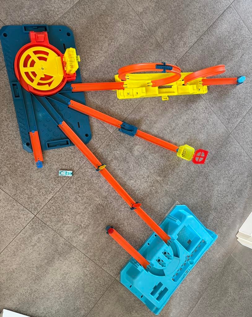 Hot Wheels track builder, diverse sets!, Kinderen en Baby's, Speelgoed | Racebanen, Racebaan, Ophalen of Verzenden, Zo goed als nieuw