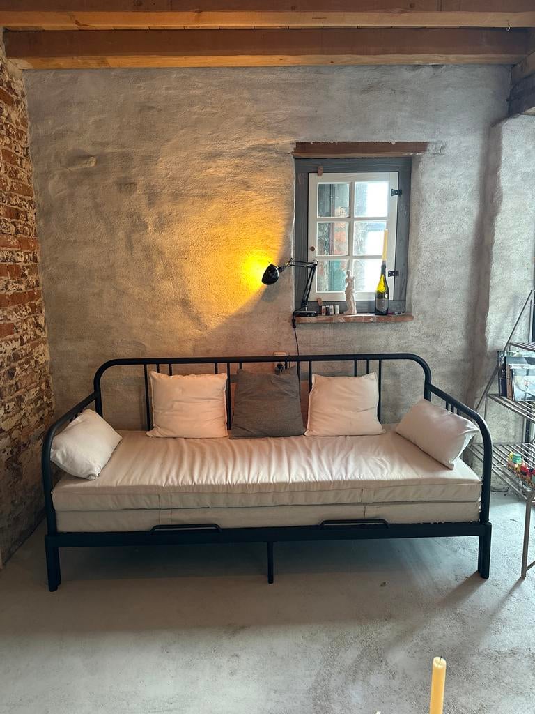 IKEA Fyresdal slaapbank 80/160x200cm met 2 matrassen, Ophalen, Zwart, Tweepersoons, Zo goed als nieuw