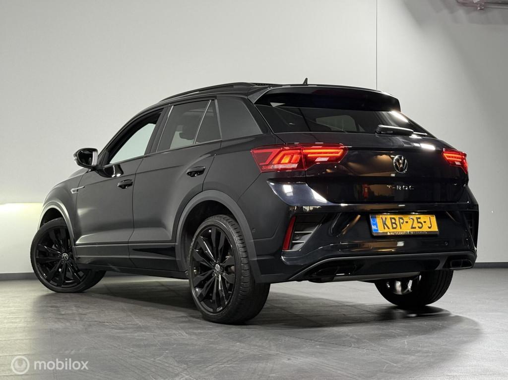 Volkswagen T-Roc 1.5 TSI 2X R-LINE | PANO | AD. CRUISE | VOL, 150 pk, Zwart, Bedrijf, SUV of Terreinwagen