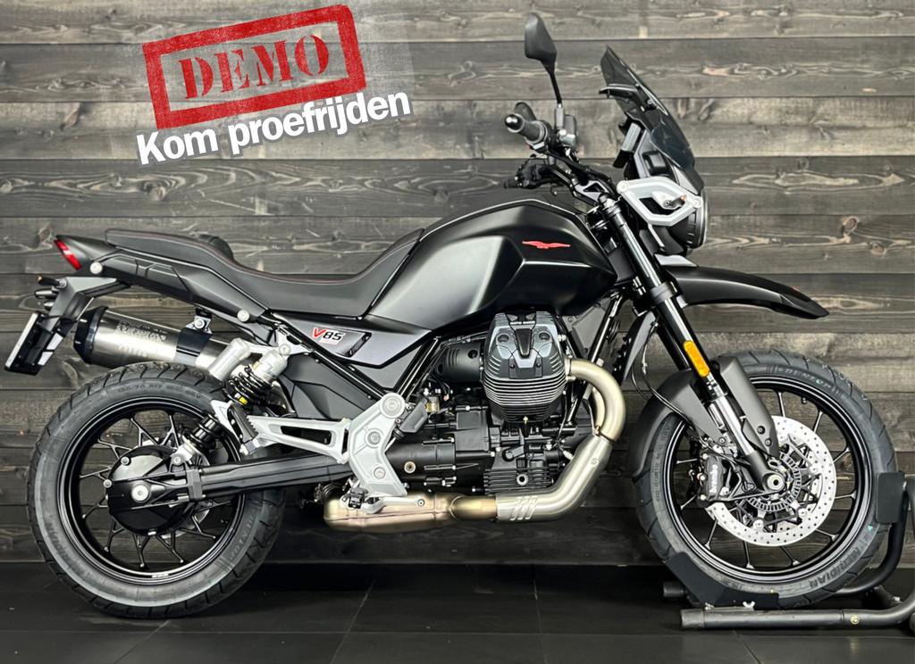 Moto Guzzi V85 STRADA E5+ DEMO PROEFRIJDEN (bj 2024)