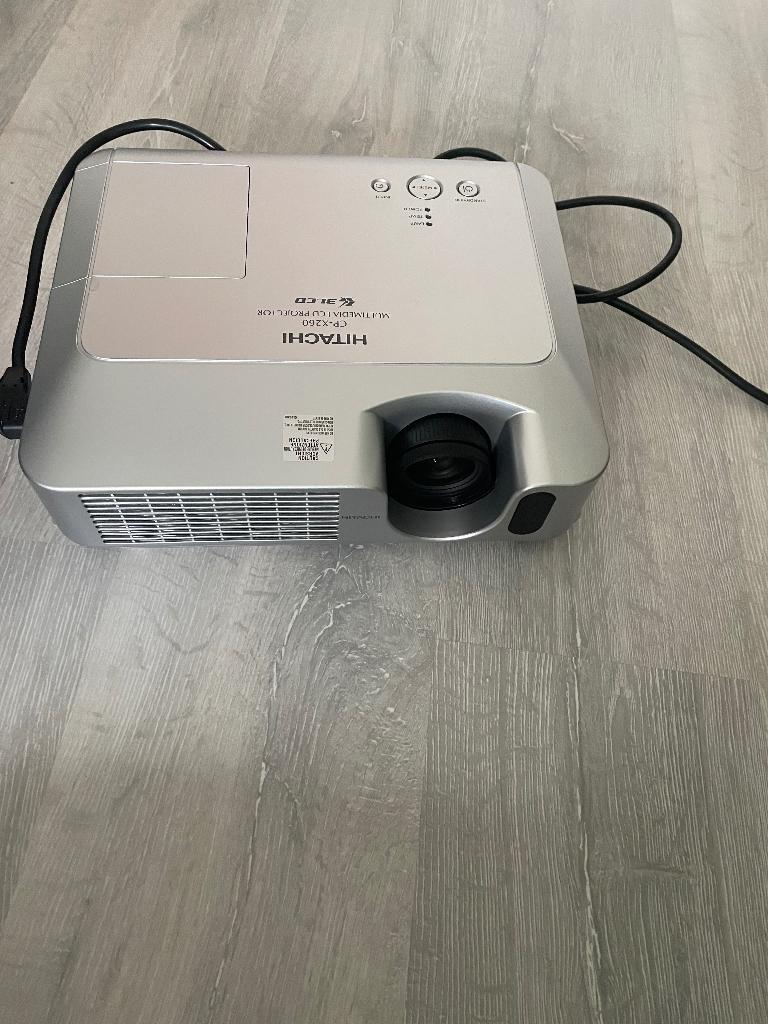 Beamer te koop, Ophalen, Gebruikt, LED, Hitachi