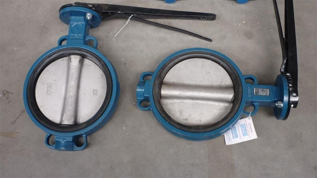 242. Vlinderkleppen, Ophalen, Nieuw, Handdoek