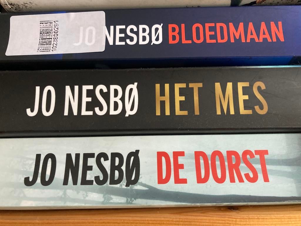 Jo Nesbo diverse titels, Ophalen, Zo goed als nieuw