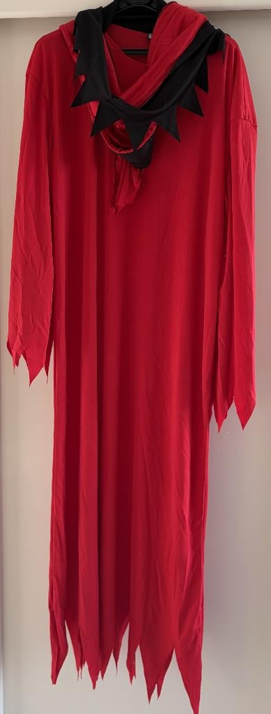 Tuniek (rood) met vlammen en capuchon, duivel, carnaval, Carnaval, Maat 42/44 (L), Ophalen of Verzenden, Zo goed als nieuw