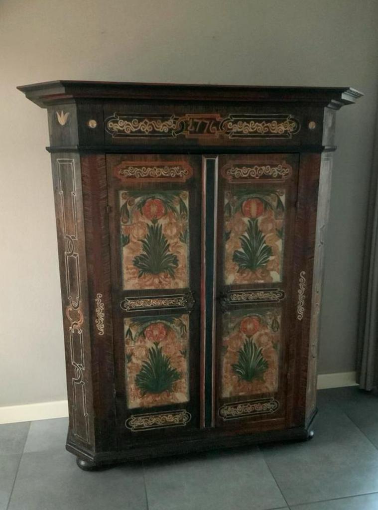 Antieke originele Oostenrijkse kast uit 1776, Antiek en Kunst, Antiek | Meubels | Kasten, Ophalen