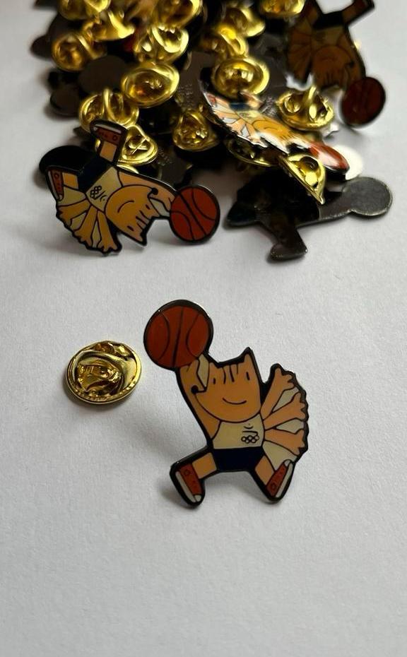 Basketbal pins Cobi - 24 stuks - set prijs, Gebruikt, Ophalen of Verzenden, Speldje of Pin, Nvt