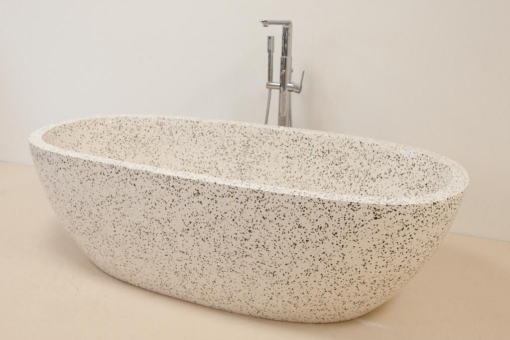 Unieke massieve terrazzo badkuip – laatste stuk €950, Huis en Inrichting, Badkamer | Badkamermeubels, Overige typen, Nieuw, Minder dan 100 cm
