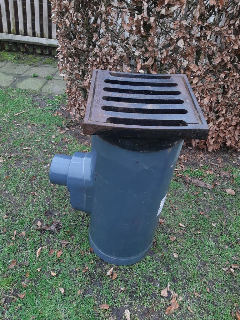 Straatkolk 315 / aansluiting spie 125 mm compleet, Ophalen, Afvoer, Pvc, Zo goed als nieuw