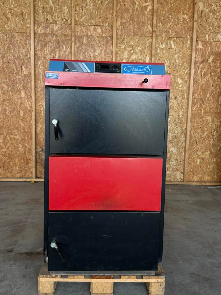 Cv Houtvergasser Attack DPX 75kw Profi, Huis en Inrichting, Kachels, Gebruikt, Vrijstaand, Houtkachel, Hout, Ophalen of Verzenden