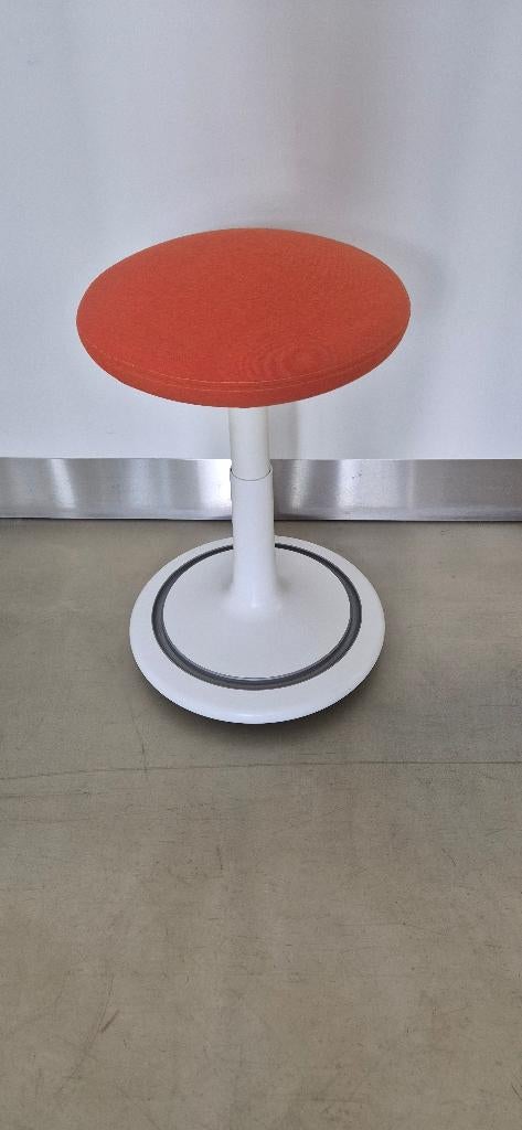 Hele mooie nieuwe ONGO Classic balanskruk aangeboden. Nieuw., Ophalen, Nieuw, Oranje, Bureaukruk