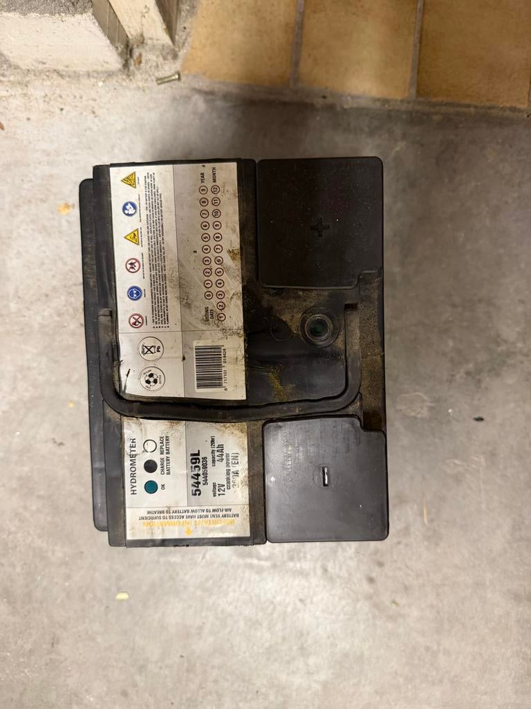 Auto-accu / Autobatterij, Ophalen of Verzenden, Gebruikt, Universele onderdelen