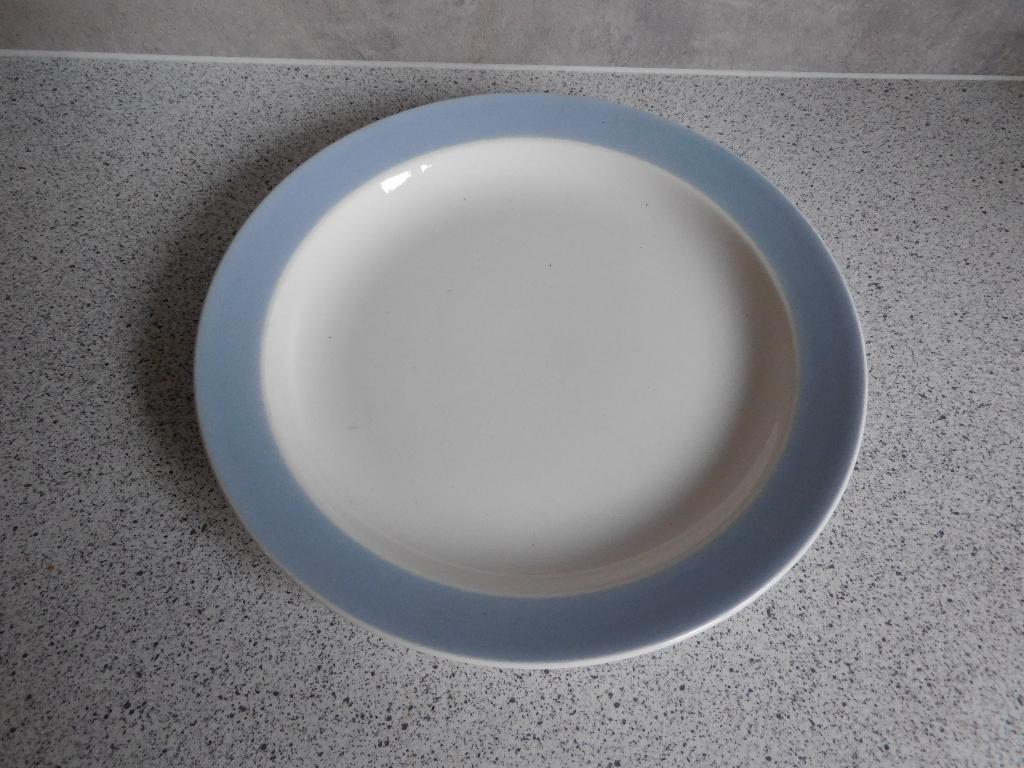 Bord 20,5 cm. Pastel Blauwe Rand P. Regout Maastricht, Ophalen of Verzenden