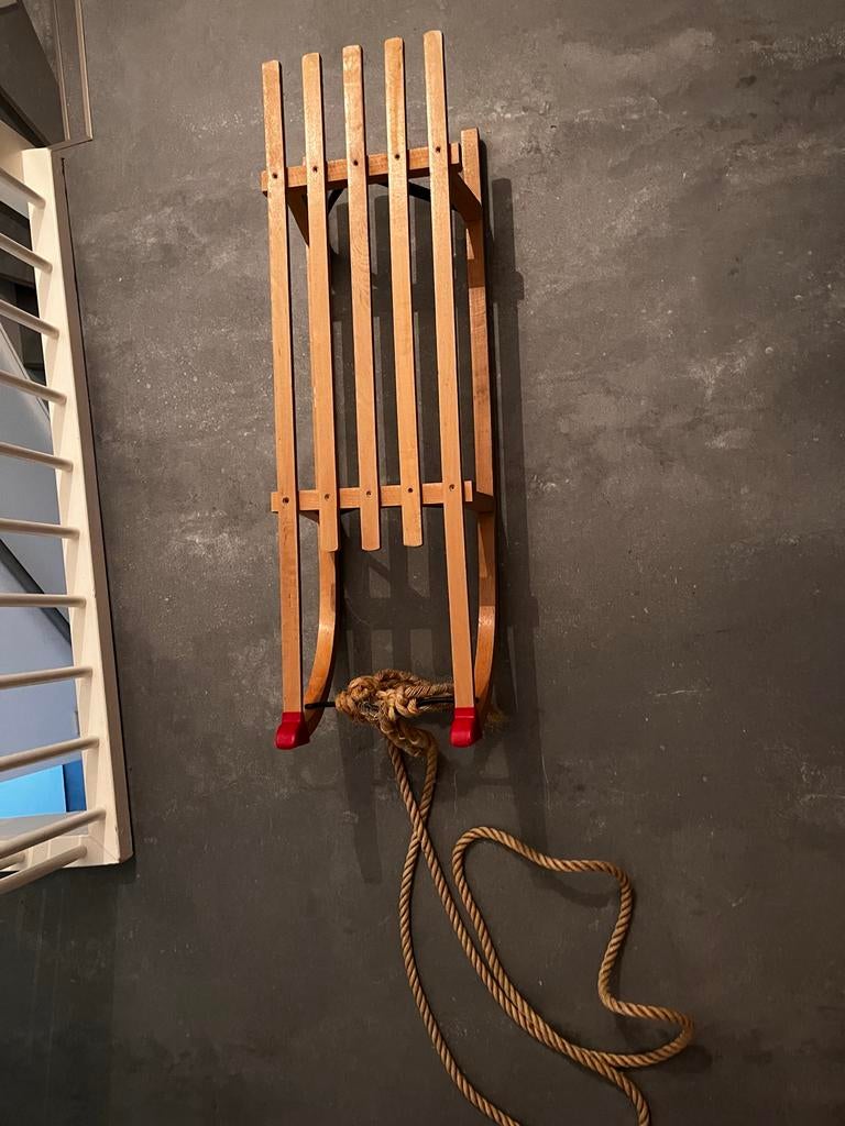 Houten slee met touw, Kinderen en Baby's, Speelgoed | Buiten | Skelters, Ophalen, Gebruikt, Overige merken
