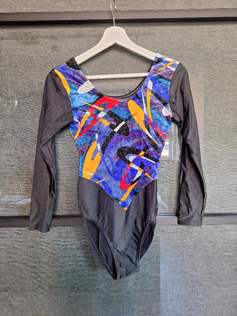 Mooi twirlpakje /turnpakje /ritmisch gymnastiek van Agiva, Sport en Fitness, Turnen, Ophalen, Zwart, Maat 36 t/m 42, Zo goed als nieuw