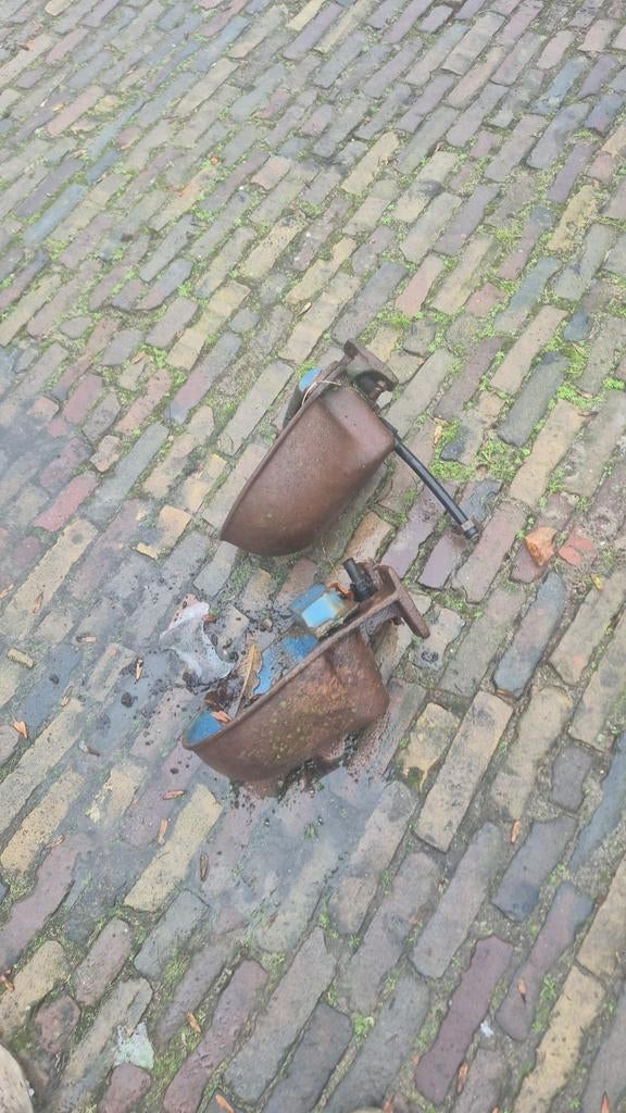 Koeien drinkbakken – leuk als bloembak of decorati, Antiek en Kunst, Ophalen