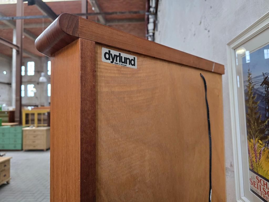 Dyrlund Deens Design Hoek Vitrine Kast | Teak Vitrinekast 3, Glas, 150 tot 200 cm, Mid Century Deens Design Vintage Retro Scandinavisch