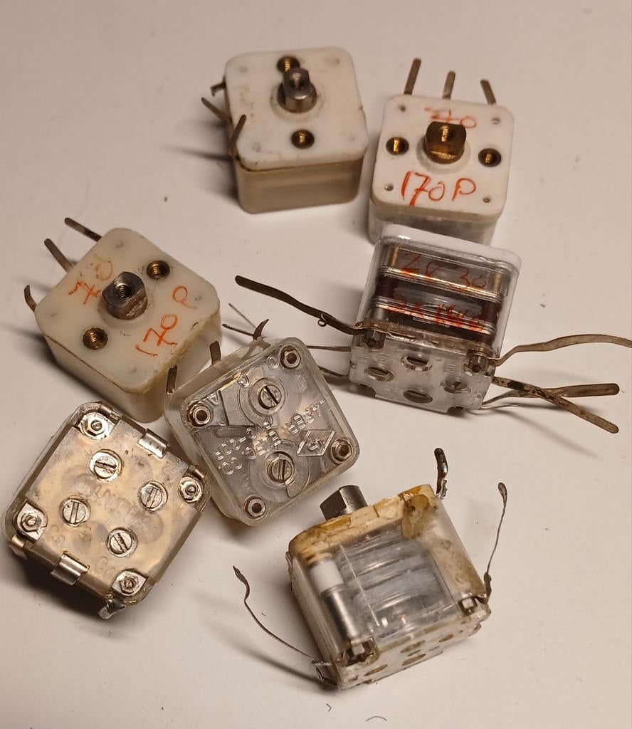 Afstem condensator 170 en 2x 140pf, Ophalen of Verzenden