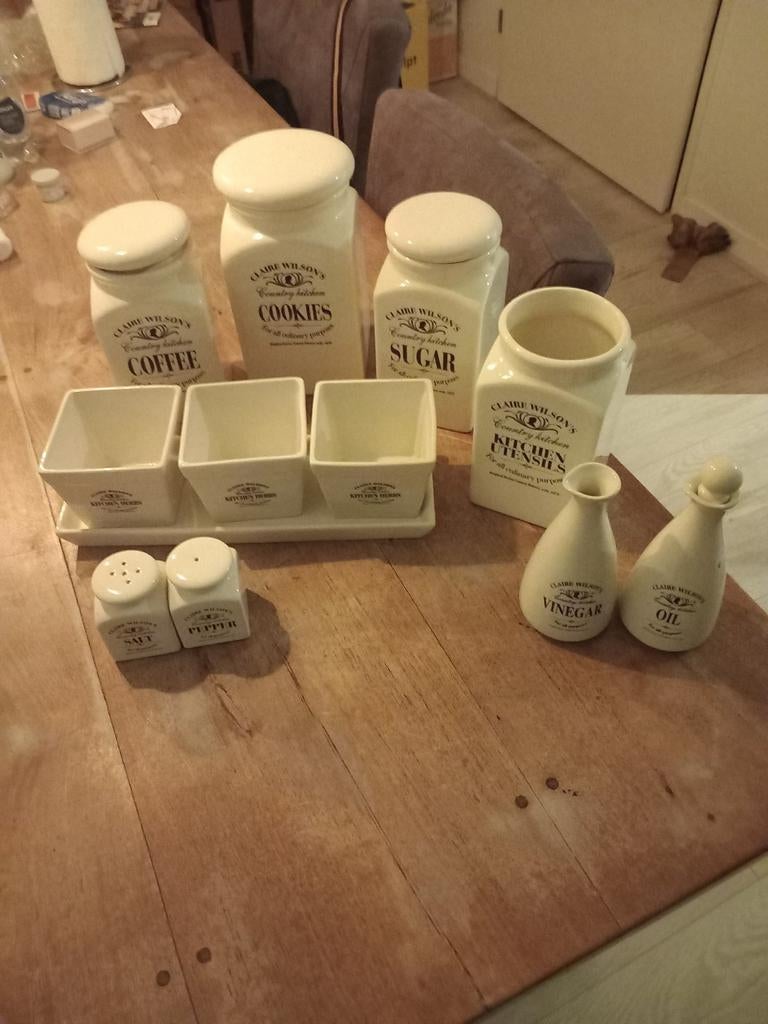 Claire Wilson servies., Huis en Inrichting, Overige typen, Ophalen of Verzenden, Zo goed als nieuw, Overige stijlen