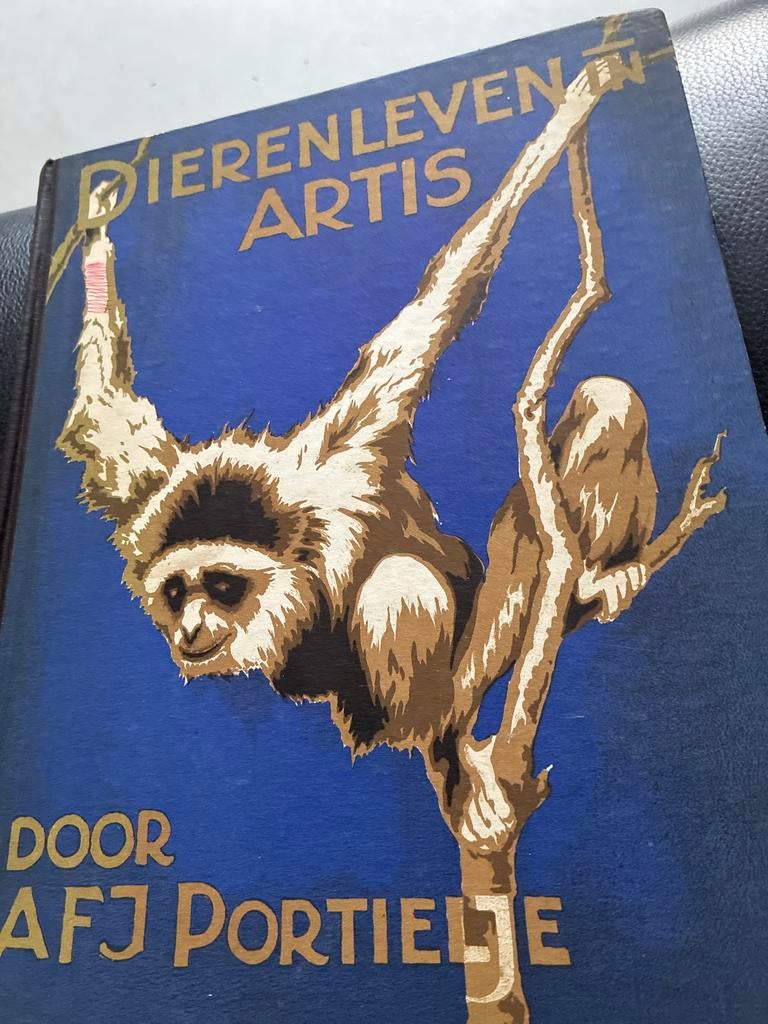Dierenleven in Artis - AFJ Portielje - Prachtige Conditie, Ophalen of Verzenden, Zo goed als nieuw