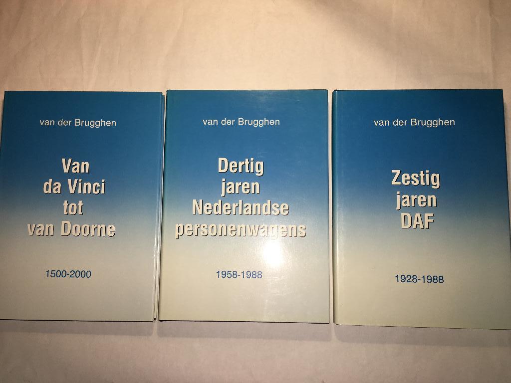 3x DAF boeken trucks personenwagens Joan van der Brugghen, Ophalen of Verzenden, Zo goed als nieuw, Overige merken