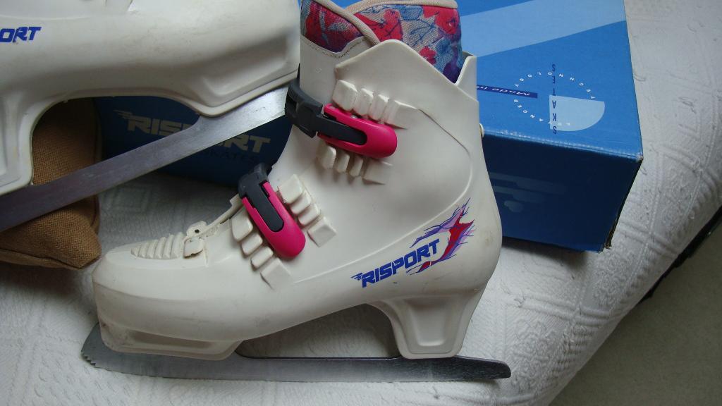 Risport kunstschaatsen maat 39, Sport en Fitness, Schaatsen, Gebruikt, Kunstschaatsen, Overige merken, Ophalen of Verzenden