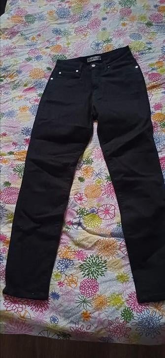 Vanilia zwarte broek maat 36, Ophalen of Verzenden, Zo goed als nieuw, Zwart