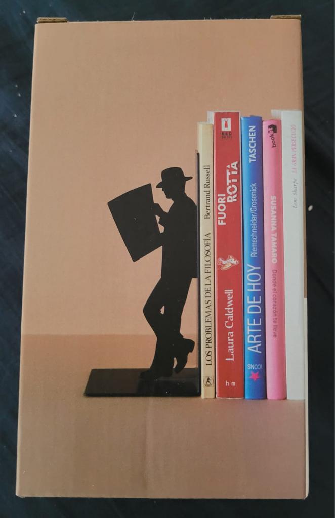 The reader boekensteun shadows collection balvi gifts, Huis en Inrichting, Woonaccessoires | Wandplanken en Boekenplanken, Ophalen of Verzenden