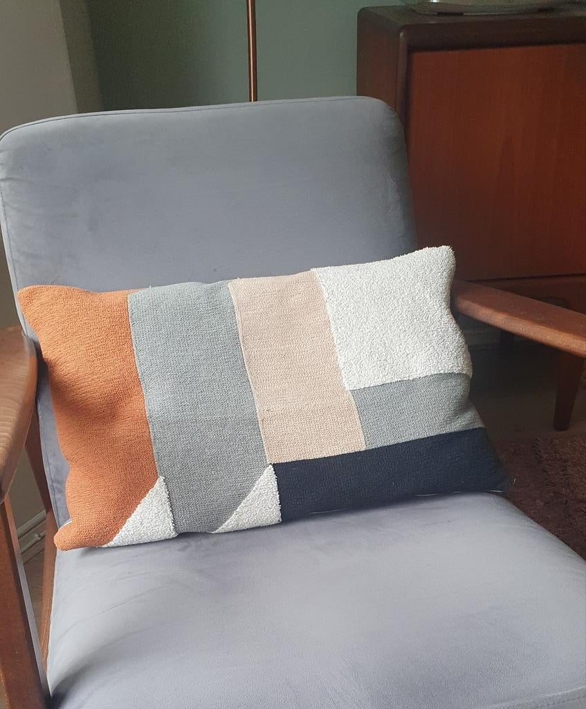 Color block kussen Hema sierkussen, Ophalen of Verzenden, Zo goed als nieuw, Wit, Rechthoekig