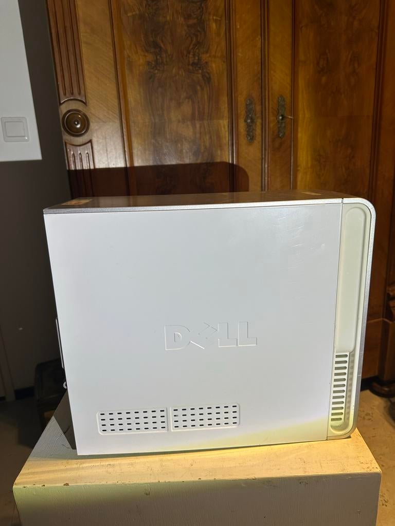 Dell Computer behuizing met Asus M2N61-AX Moederbord, Ophalen, Gebruikt