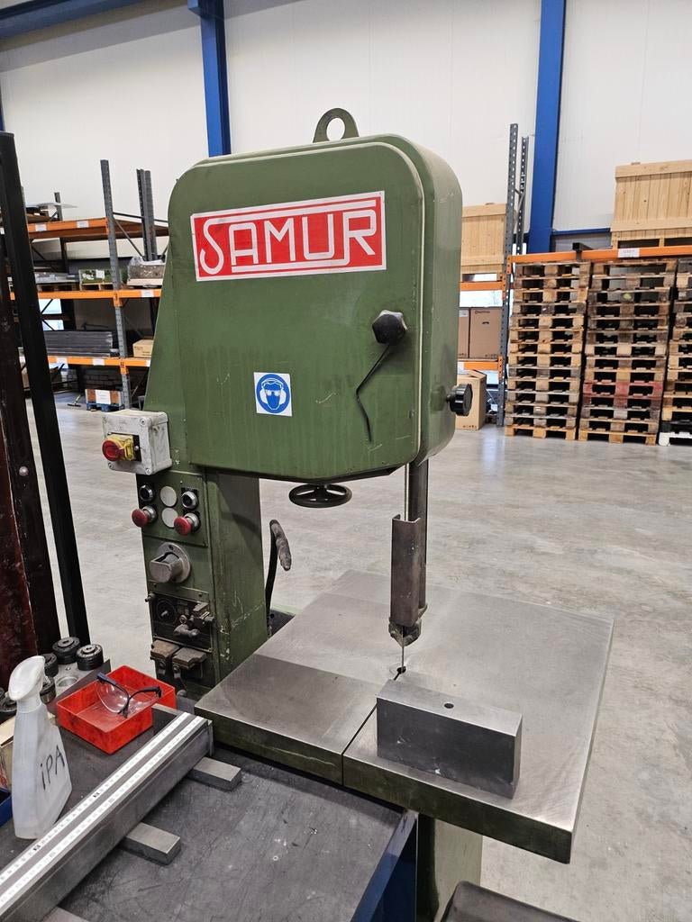 Samur verticale bandzaagmachine, Doe-het-zelf en Verbouw, Gereedschap | Zaagmachines, Ophalen