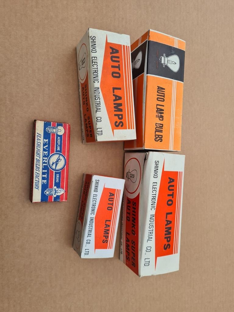 NOS 6v lampen. Kreidler zundapp bromfiets puch tomos honda., Ophalen of Verzenden, Nieuw, Koplamp