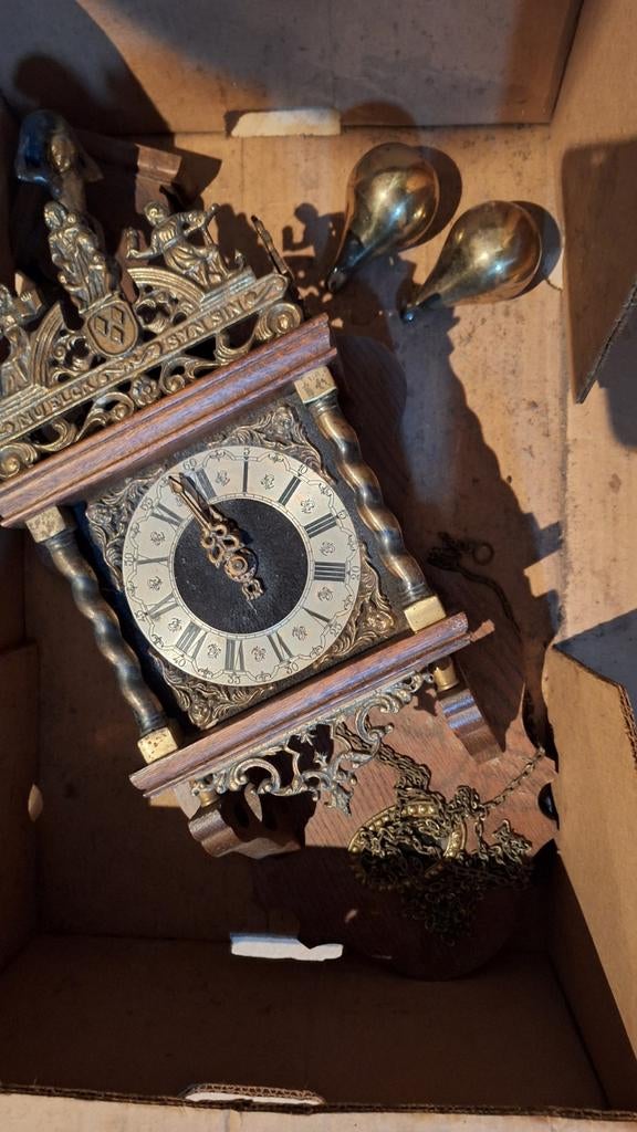 Hangende klok met grote " druppels", Antiek en Kunst, Ophalen of Verzenden