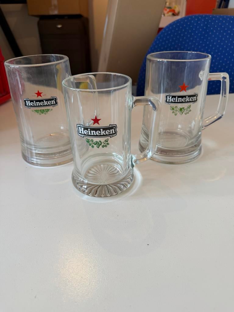Heineken verzameling glazen oude flesje en diversen spulletj, Verzamelen, Biermerken, Ophalen, Gebruikt, Overige typen, Heineken