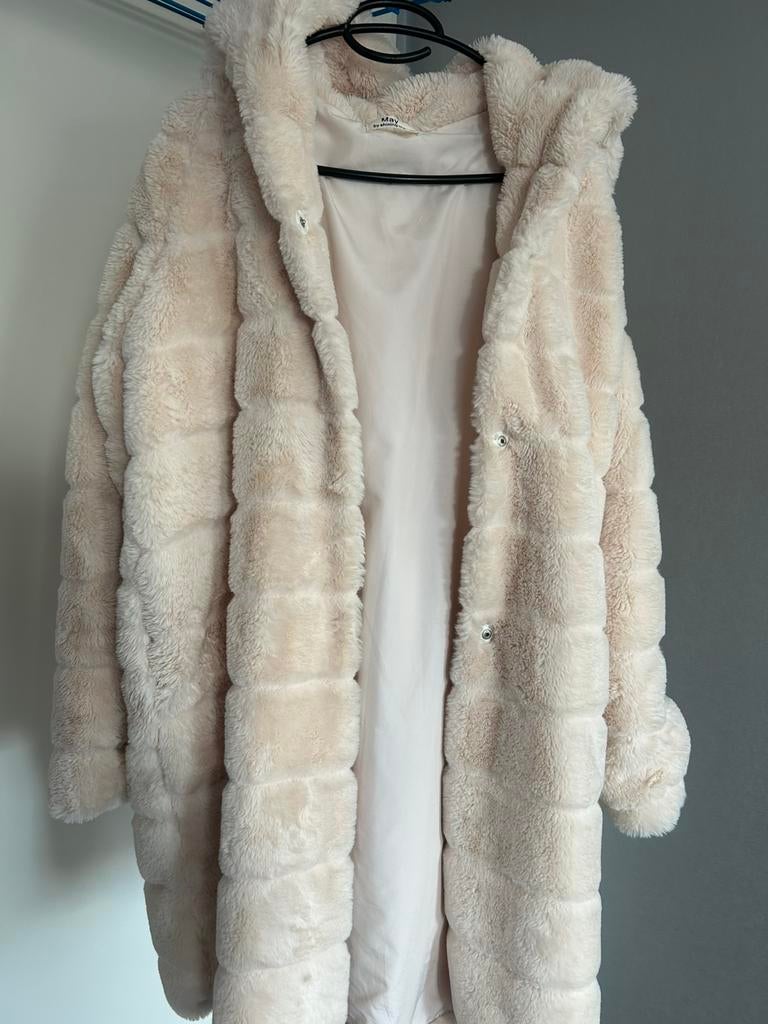 Faux bontjas crème te koop, Ophalen of Verzenden, Zo goed als nieuw, Maat 38/40 (M), Beige