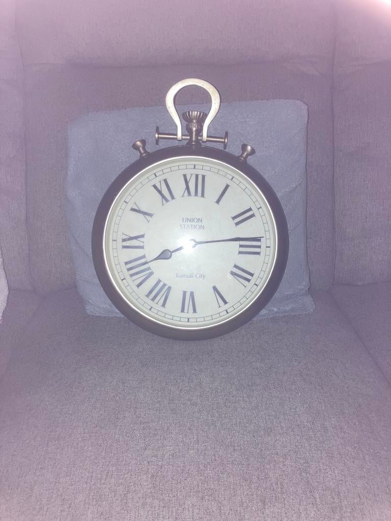 Grote decoratieve wandklok 'Union Station' - Kansas City, Ophalen of Verzenden, Zo goed als nieuw, Analoog, Wandklok
