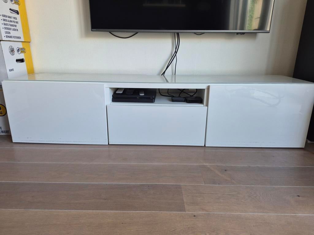 TV meubel / kast Besta Ikea, Ophalen, Gebruikt, 150 tot 200 cm, Minder dan 100 cm