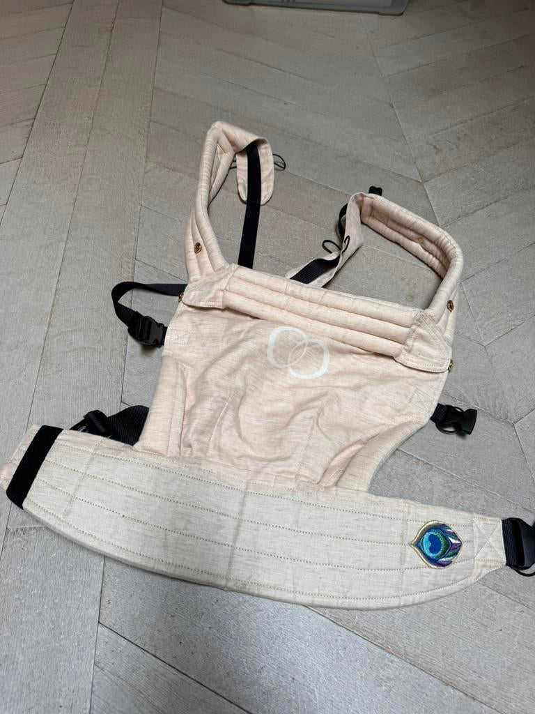 Artipoppe draagzak brand new, Buik of Rug, Zo goed als nieuw, Draagzak, Ophalen