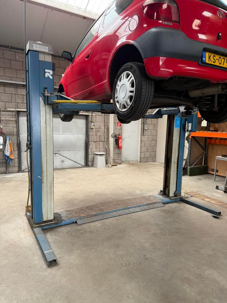 2 Koloms Spindel Hefbrug 3000 kg, Ophalen, Gebruikt