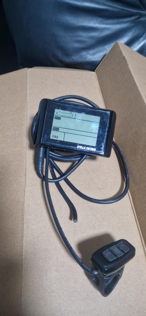 Stella Fietsen Display voor E-bike, Fietsen en Brommers, Fietsaccessoires | Fietscomputers, Gebruikt, Snelheidssensor, Ophalen of Verzenden