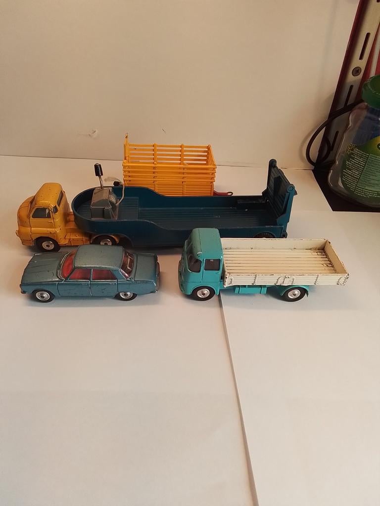 Corgi toys aangeboden., Hobby en Vrije tijd, Modelauto's | 1:43, Ophalen of Verzenden, Gebruikt, Auto, Corgi