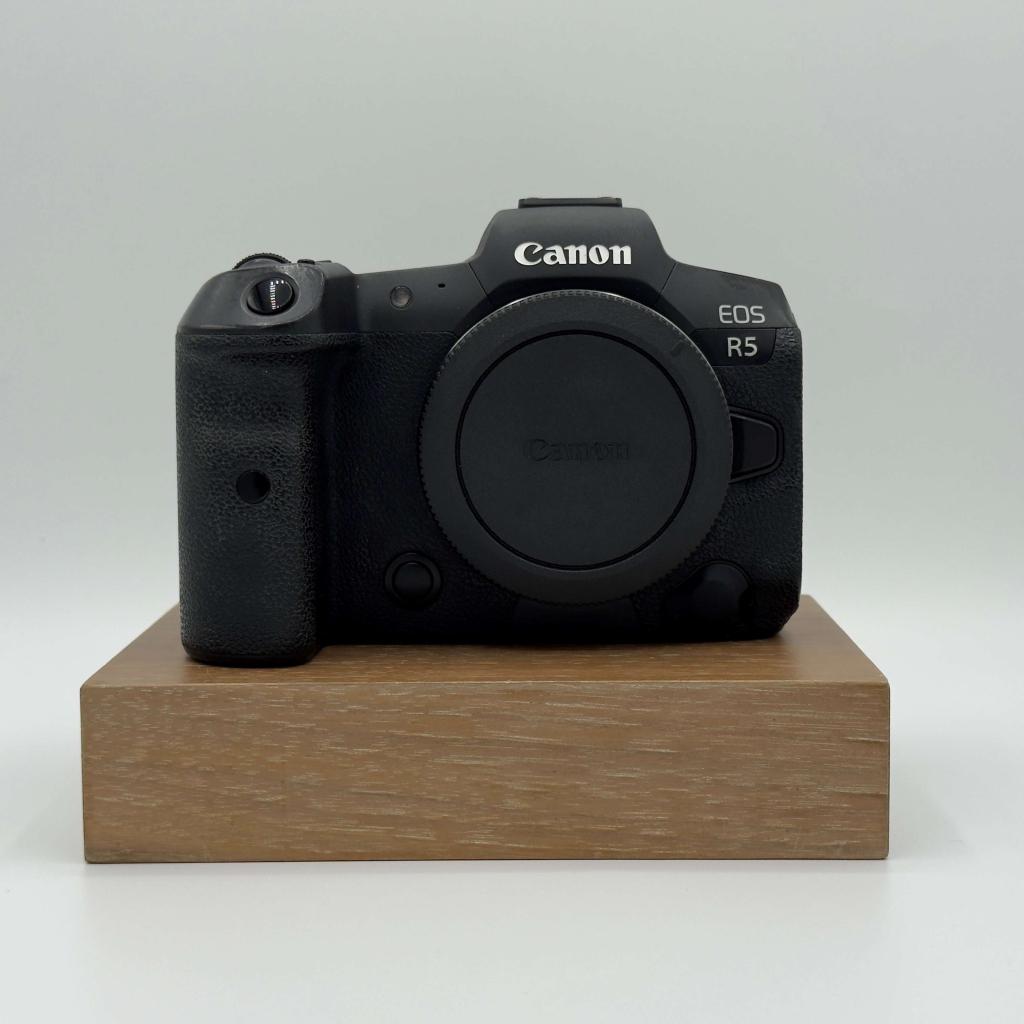 Canon R5 Body, Audio, Tv en Foto, Fotocamera's Digitaal, Foto-Groep, Gebruikt, Luttekepoortstraat 26 3841 AX Harderwijk, Canon