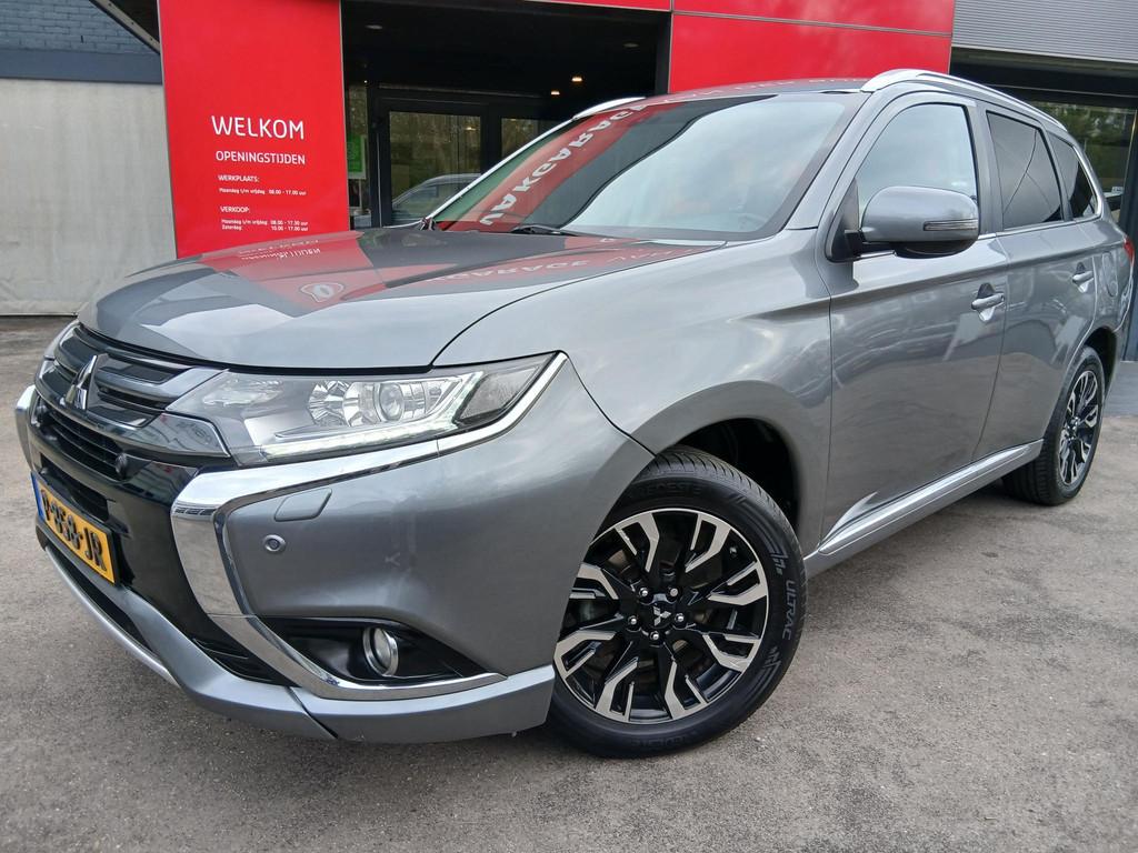 Mitsubishi Outlander 2.0 PHEV instyle, Stof, 4 cilinders, 1820 kg, Plug-in hybride