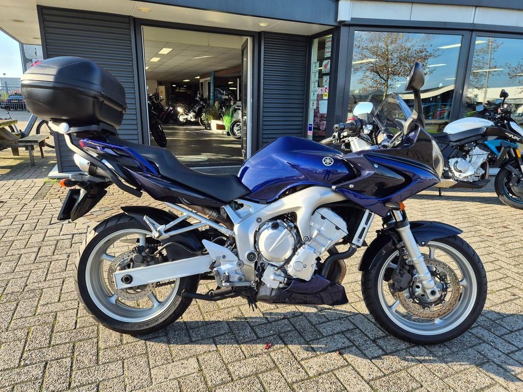 YAMAHA FZ6 Fazer S (bj 2004)