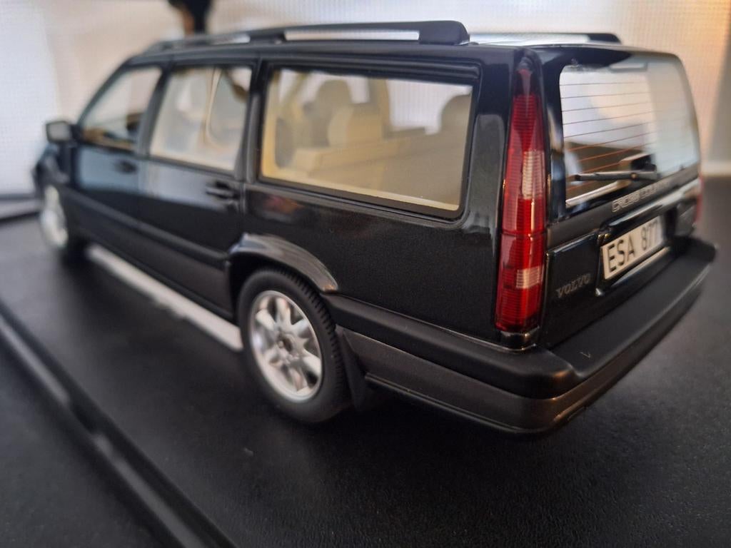 Volvo V70 XC Cross Country 1996-1999 Schaal 1:18, Overige merken, Auto, Cult, Nieuw