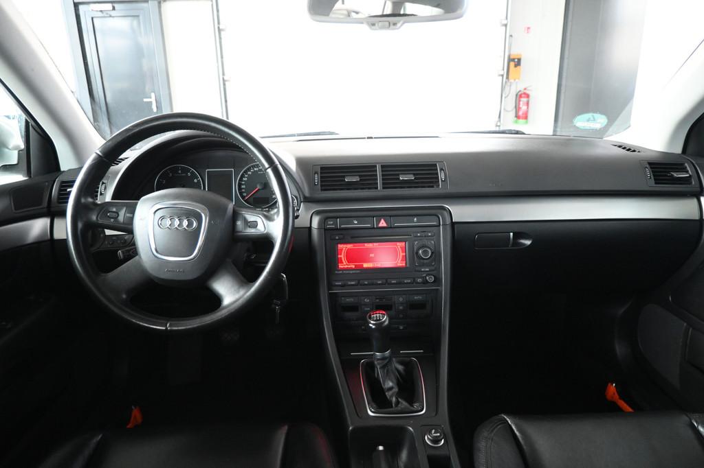 Audi A4 Avant 2.0 TFSIe Advance Clima Cruise Control Navigat, Voorwielaandrijving, Gebruikt, Zwart, 4 cilinders