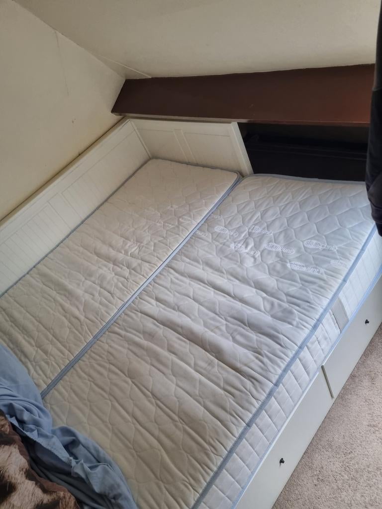 2x slaappunt matrassen 210x80