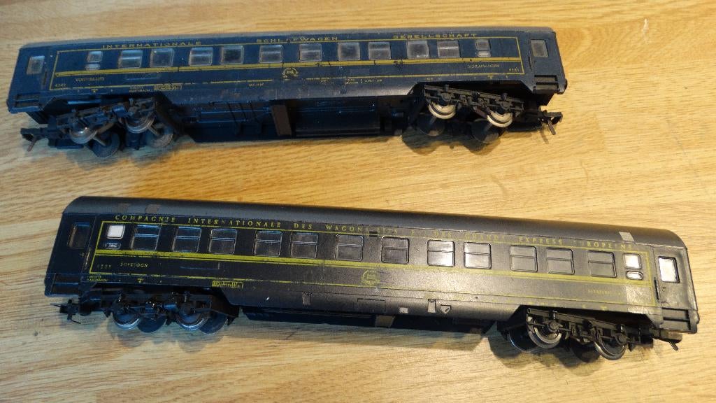 2 Rijtuigen Fleischmann HO adv 15, Ophalen, Gebruikt, Gelijkstroom, Fleischmann